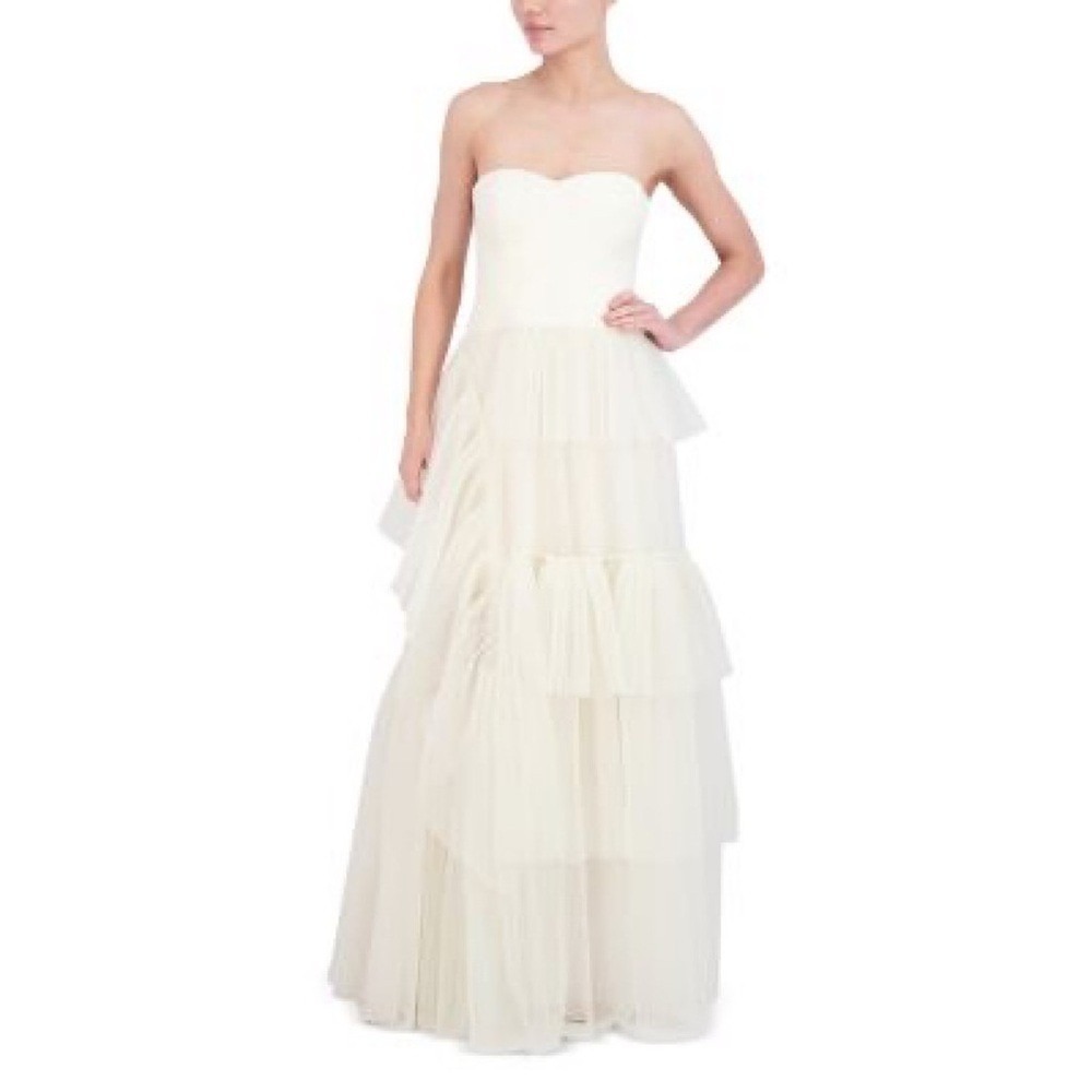 BCBGmaxazria Strapless Sweetheart Tiered Tulle Gown Wedding Dress Floor Length 2